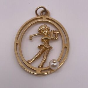 14K Gold Golf Girl Charm Pendant Pearl Accent Vintage Golfer Jewelry